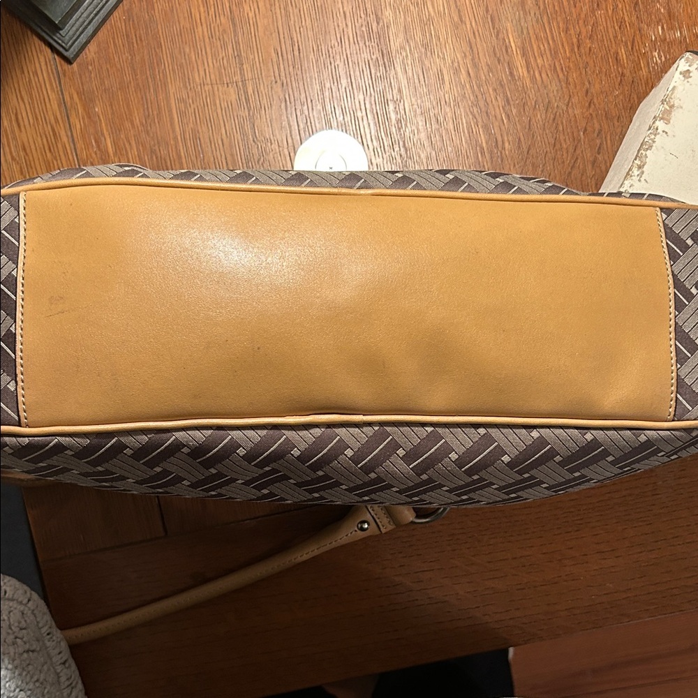 Nine West Vintage Handbag in amazing Preloved Condition - Picture 8 of 12
